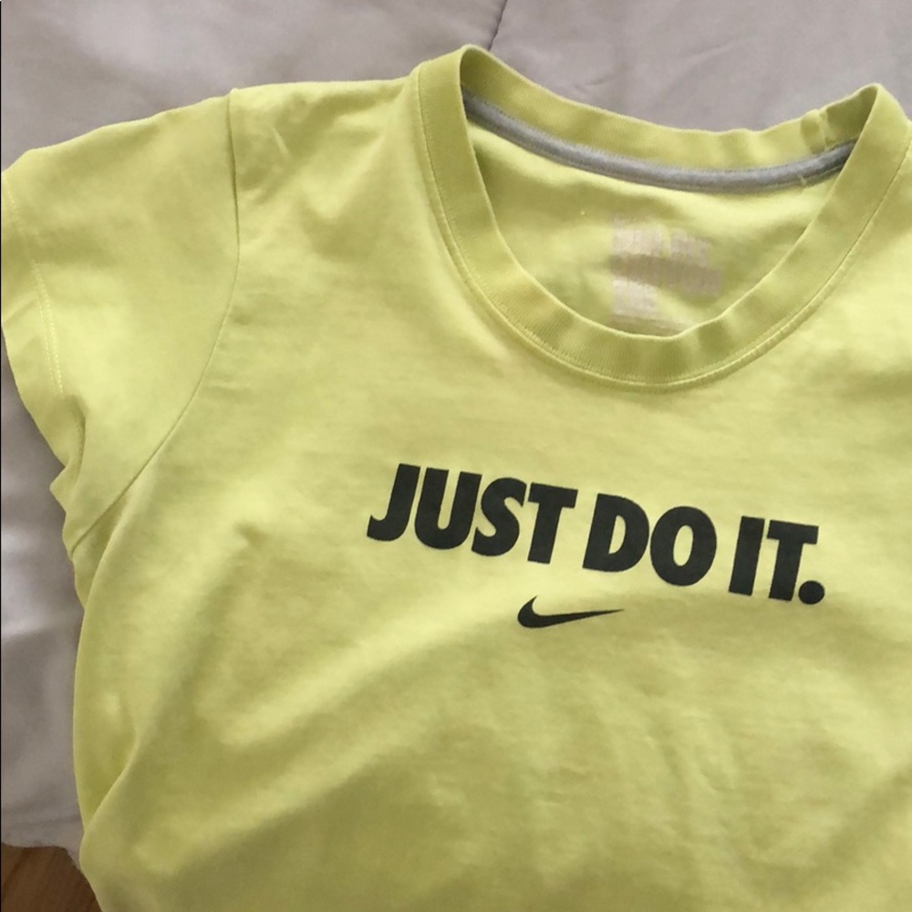 Nike T-shirt